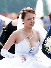 10 pictures - Naughty Brides upskirt photos