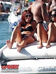 12 pictures - Bikinis and nudity exposed on cam