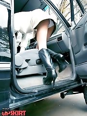 12 pictures - Sexy upskirt girls' private photos