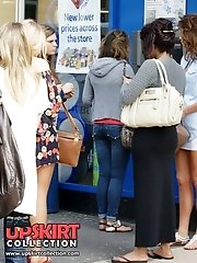 12 pictures - Stunning up skirt mom photos