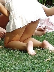 12 pictures - Picnic in a park with upskirt