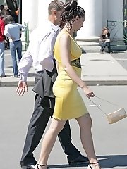 10 pictures - Naughty Brides upskirt photos