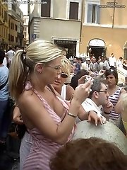 15 pictures - Get mind blowing downblouse and sideblouse pics