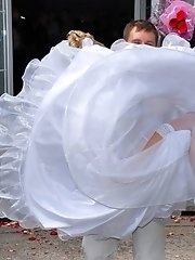 10 pictures - Naughty Brides upskirt photos