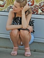 15 pictures - Mouth watering free gallery with upskirt voyeurs