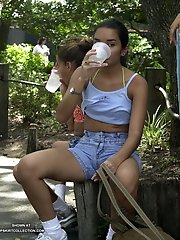 12 pictures - Cameltoe upskirt gallery