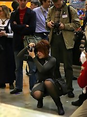 8 pictures - pantie hose candid upskirt photos