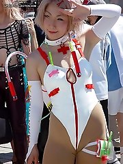 24 pictures - Cameltoe upskirt gallery