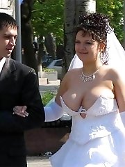 21 pictures - Images of Hot Oriental Bride Posing