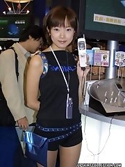 15 pictures - Hot looking Asians wear the sexiest shorts