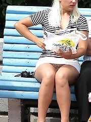 5 pictures - Upskirt sniper gallery