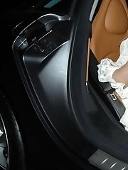 8 pictures - celebrity opps upskirt pictures