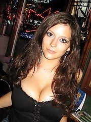 15 pictures - Babe?s luxurious boobs shot in upblouse pics