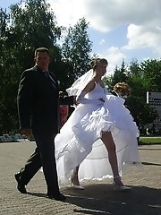 10 pictures - Naughty Brides upskirt photos