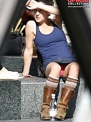 12 pictures - Female upskirt oops. Pink panties up her mini skirt