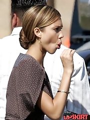 20 pictures - Jessica Alba upskirt shots gallery